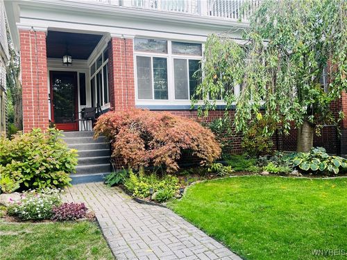 411 Norwood Ave, Buffalo, NY, 14222-1537 | Card Image