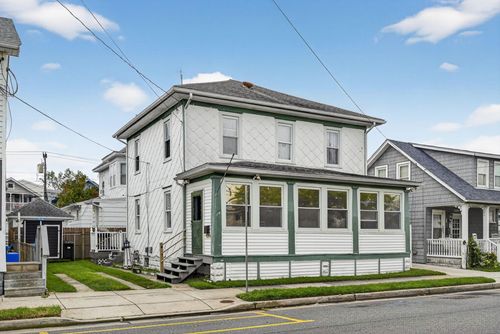 114 E 26th Ave, WILDWOOD, NJ, 08260-5218 | Card Image