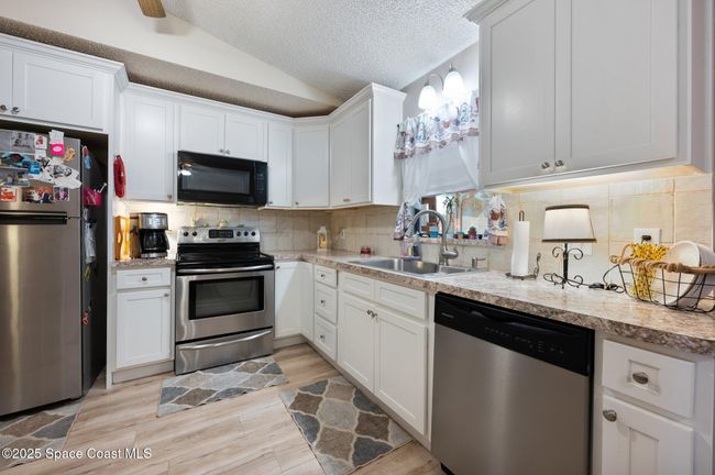 Updated Kitchen | Image 8