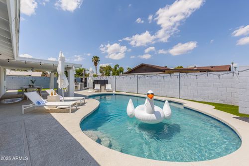 8702 E Clarendon Ave, Scottsdale, AZ, 85251-5050 | Card Image