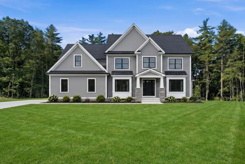 17 Carmel Road, Pelham, NH, 03076 | Card Image