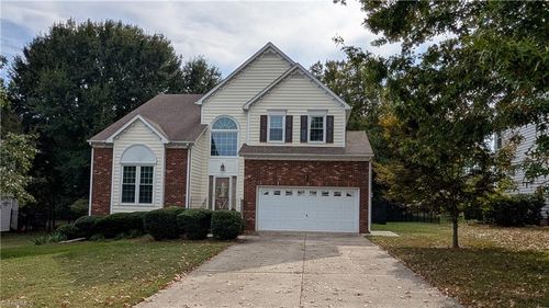 375 Kingsmill Dr, Advance, NC, 27006-7285 | Card Image