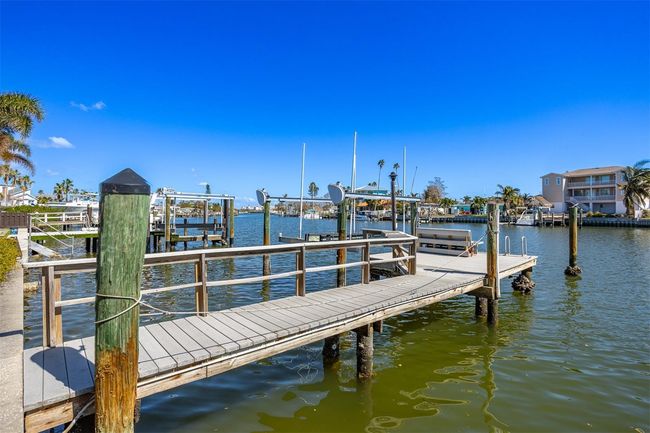 513 S Bayshore Dr, House other with 2 bedrooms, 2 bathrooms and null parking in MADEIRA BEACH FL | Image 12