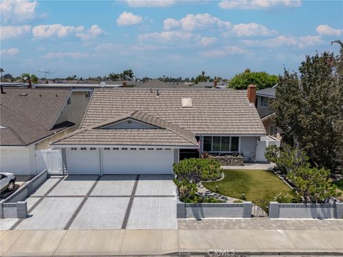 8221 Regency St, La Palma, CA, 90623-1929 | Card Image
