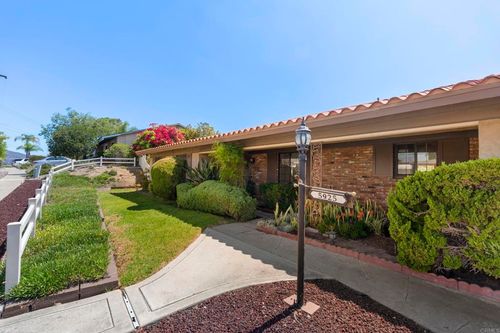 5925 Manon St, La Mesa, CA, 91942-2251 | Card Image
