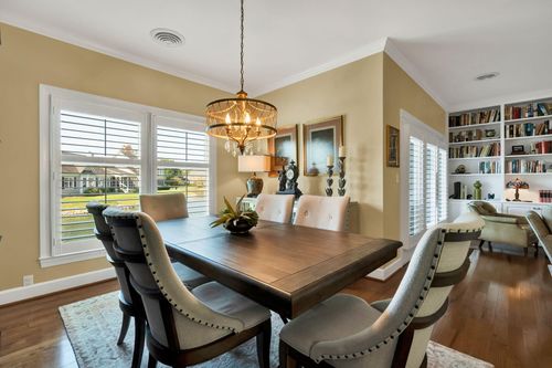 1414 Heritage Landing Dr, Chattanooga, TN, 37405-4250 | Card Image