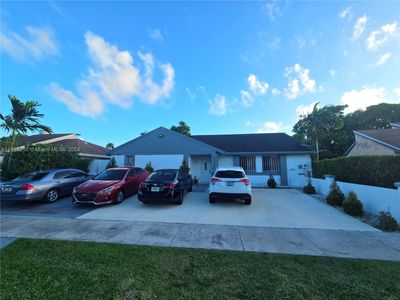 12222 Sw 205th Ter, House other with 4 bedrooms, 2 bathrooms and null parking in Miami FL | Image 1