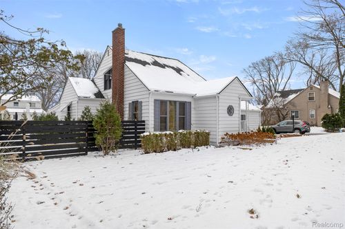 30706 Everett St, Southfield, MI, 48076-1506 | Card Image