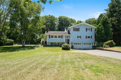 63 Black Point Ln, Portsmouth, RI, 02871-5203 | Card Image