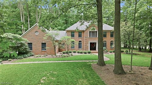 1881 Quaker Ln, Salem, OH, 44460-1873 | Card Image