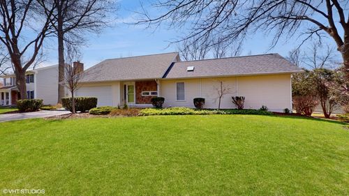 537 Wiswell Dr, Williams Bay, WI, 53191-9762 | Card Image