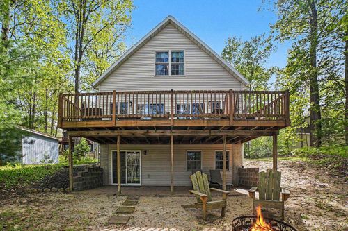 7620 Beech St, Lake, MI, 48632-9507 | Card Image