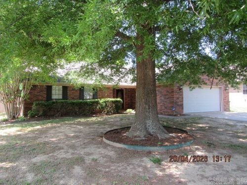 2425 Morse Dr, Conway, AR, 72032-8827 | Card Image