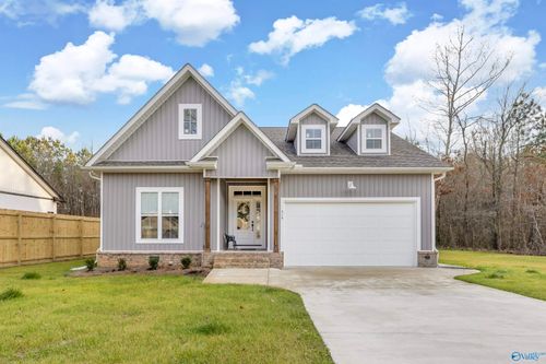 714 Forrest Ave, Scottsboro, AL, 35768-4009 | Card Image