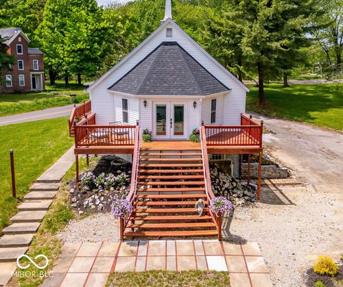 7425 S Harmony Rd, Bloomington, IN, 47403-9709 | Card Image