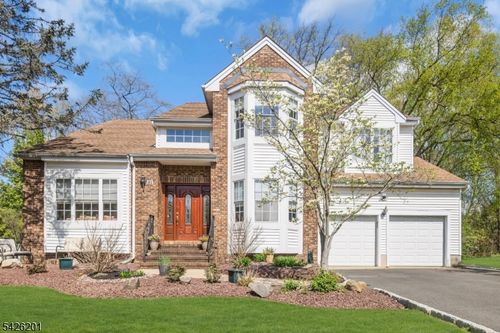 51 Oakland Rd, Old Bridge, NJ, 08857-2784 | Card Image