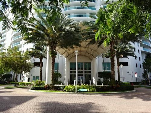 817-7900 Harbor Island Dr, North Bay Village, FL, 33141-4289 | Card Image