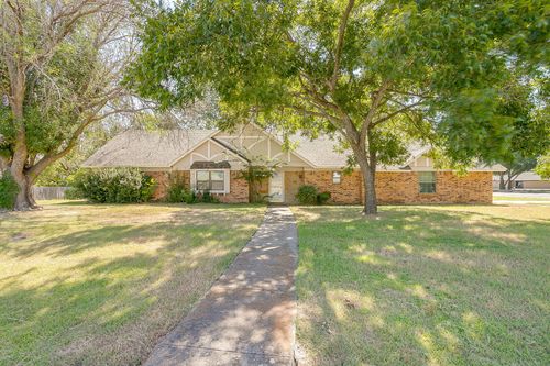 400 Mountain Valley Blvd, Joshua, TX, 76058-6172 | Card Image
