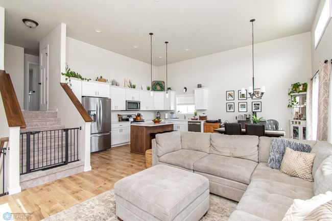 Living Area | Image 10