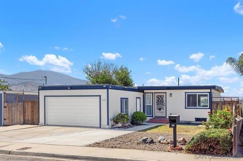 9809 Saint George St, Spring Valley, CA, 91977-5252 | Card Image