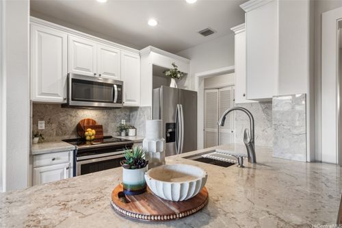 51-3-92-1172 Olani St, Kapolei, HI, 96707-4250 | Card Image