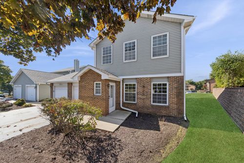 8230-f-8320 Highpoint Cir, Darien, IL, 60561-5267 | Card Image