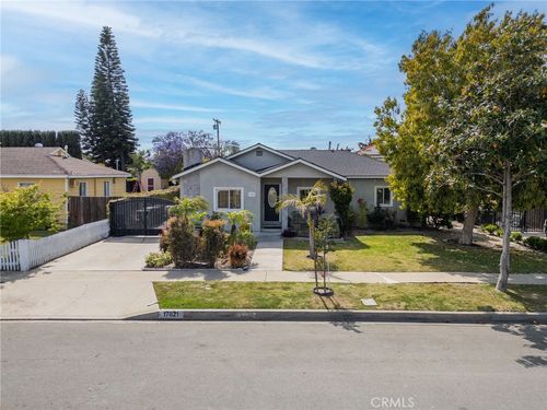17821 Horst Ave, Artesia, CA, 90701-4128 | Card Image