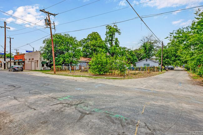 110 Zapata St, Home with 0 bedrooms, 0 bathrooms and null parking in San Antonio TX | Image 8