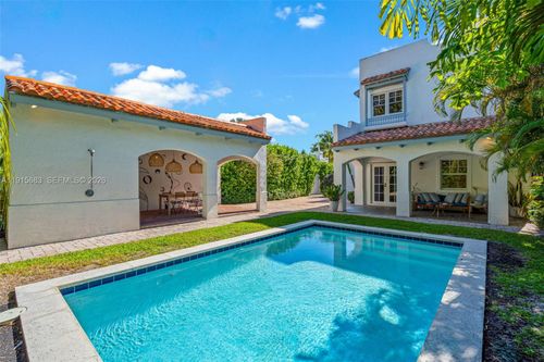 375 Plymouth Rd, West Palm Beach, FL, 33405-3219 | Card Image