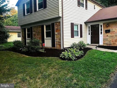 16115 Pointer Ridge Dr, BOWIE, MD, 20716-1806 | Card Image