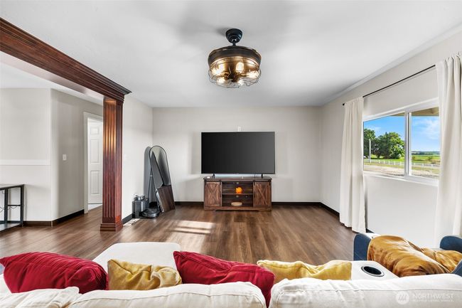19621 N Glade Rd, House other with 4 bedrooms, 2 bathrooms and 4 parking in Mesa WA | Image 10