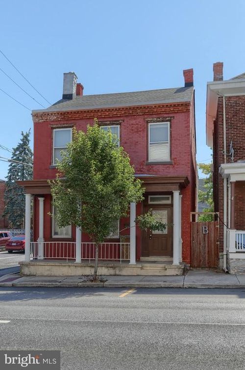 24 S 10th St, Lebanon, PA, 17042-5112 | Card Image