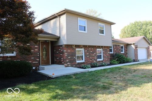 3121 Tam O Shanter Dr, Crawfordsville, IN, 47933-5024 | Card Image