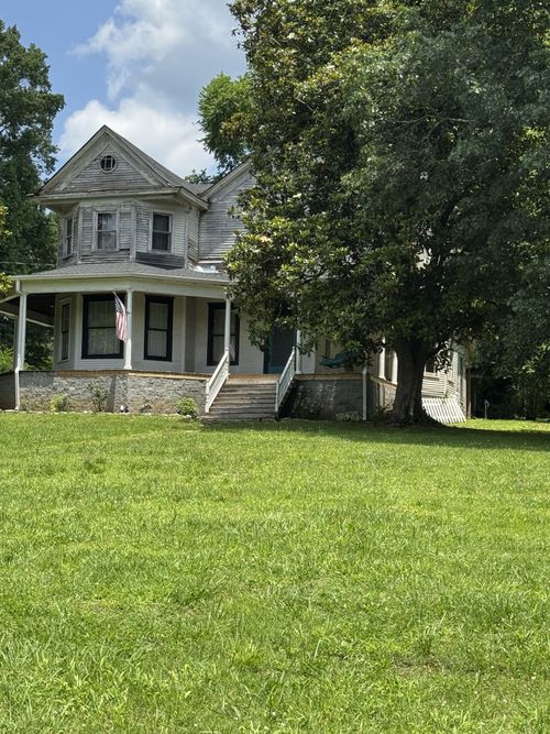 403 Vine St S, Wartrace, TN, 37183-2336 | Card Image