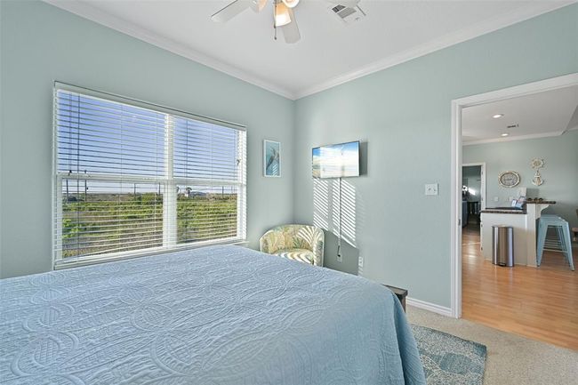 3233 Castle Dr, House other with 3 bedrooms, 2 bathrooms and 1 parking in Crystal Beach TX | Image 15