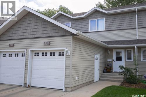 202-715 Hart Rd, Saskatoon, SK, S7M3Y7 | Card Image