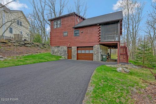 111 W End Dr, Lords Valley, PA, 18428 | Card Image