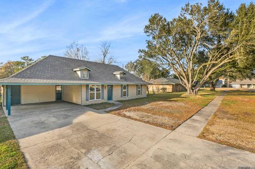 1951 Stafford Dr, Baton Rouge, LA, 70810-3379 | Card Image