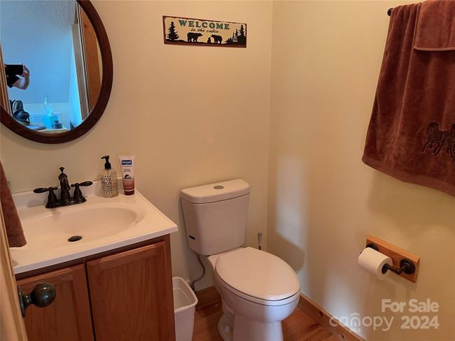 90 Twin Oaks Est, House other with 2 bedrooms, 3 bathrooms and null parking in Sylva NC | Image 18