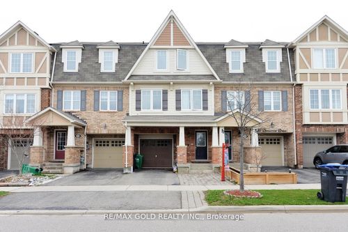 38 Donomore Dr, Brampton, ON, L7A0S7 | Card Image