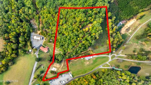 1009 Franklin Ln, Sevierville, TN, 37876-2550 | Card Image