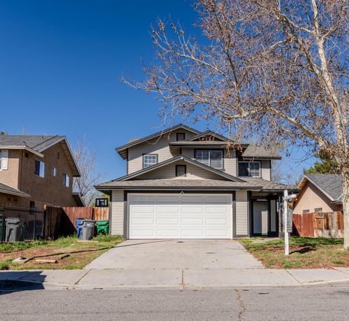 44933 17th St E, Lancaster, CA, 93535-2707 | Card Image