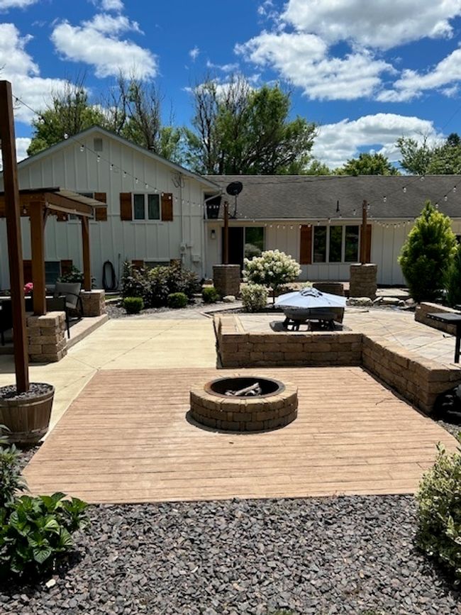 647 Erickson Dr S, House other with 3 bedrooms, 3 bathrooms and 2 parking in Princeton IL | Image 18
