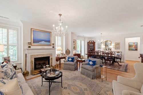 unit-104-2813 Market Bridge Ln, Raleigh, NC, 27608-1389 | Card Image