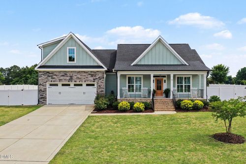 193 Lambert Ln, Fuquay-Varina, NC, 27526-3273 | Card Image