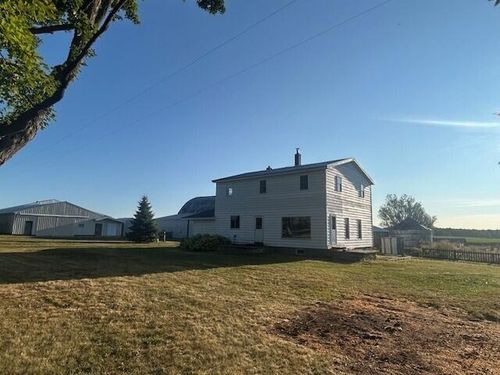 22132 70th Ave, Marion, MI, 49665-8058 | Card Image