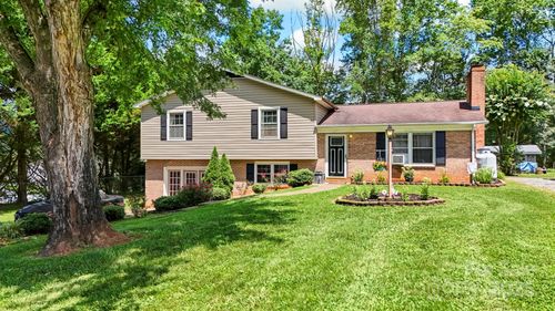 3005 Mac Dr, Hudson, NC, 28638-8779 | Card Image