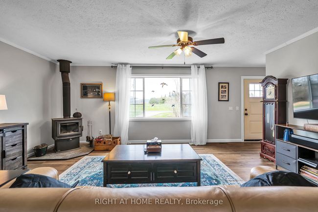 S2320 Brock Concession Rd 2, House other with 3 bedrooms, 2 bathrooms and 5 parking in Brock ON | Image 9