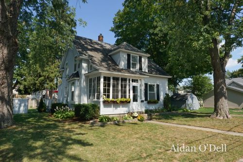 3905 Superior St, Grandville, MI, 49418-1640 | Card Image