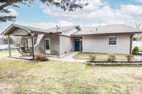 132 Pembroke Rd, Oak Ridge, TN, 37830-7545 | Card Image